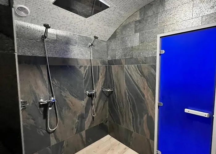 מלון Antares לבוב