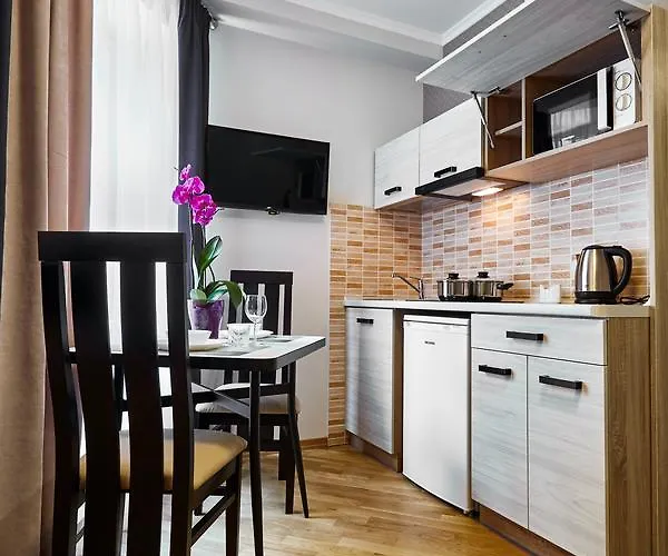 Antares Готель Львів