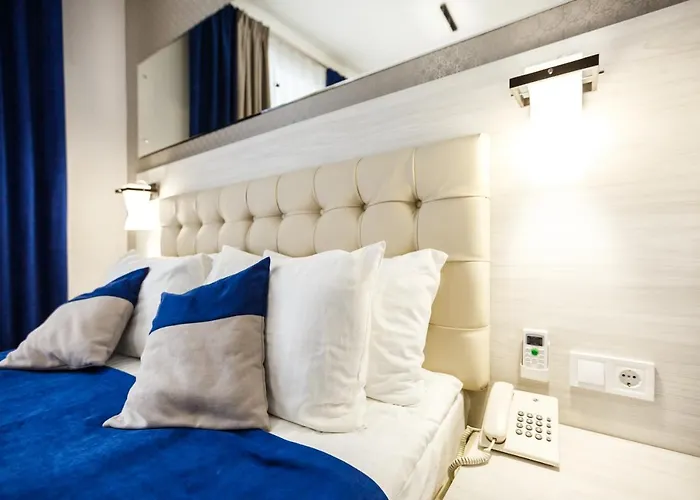 Antares ホテル 4*