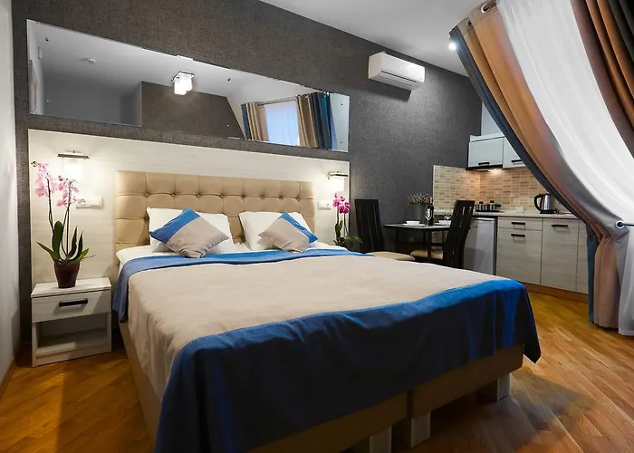 ホテル Antares 4*